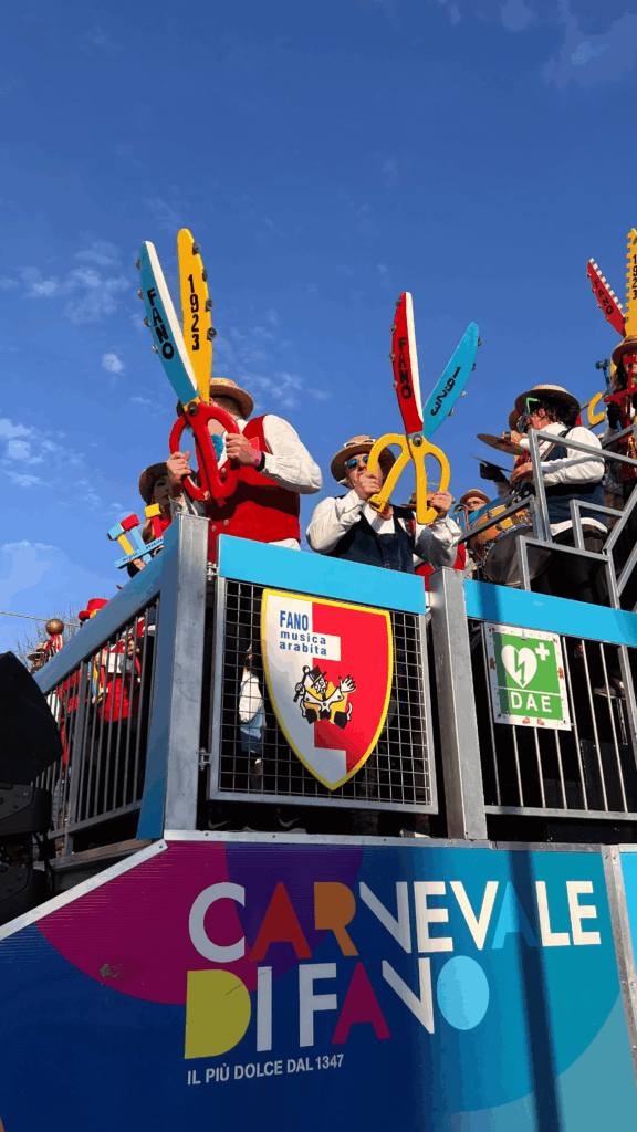 Detalhes dos instrumentos artesanais