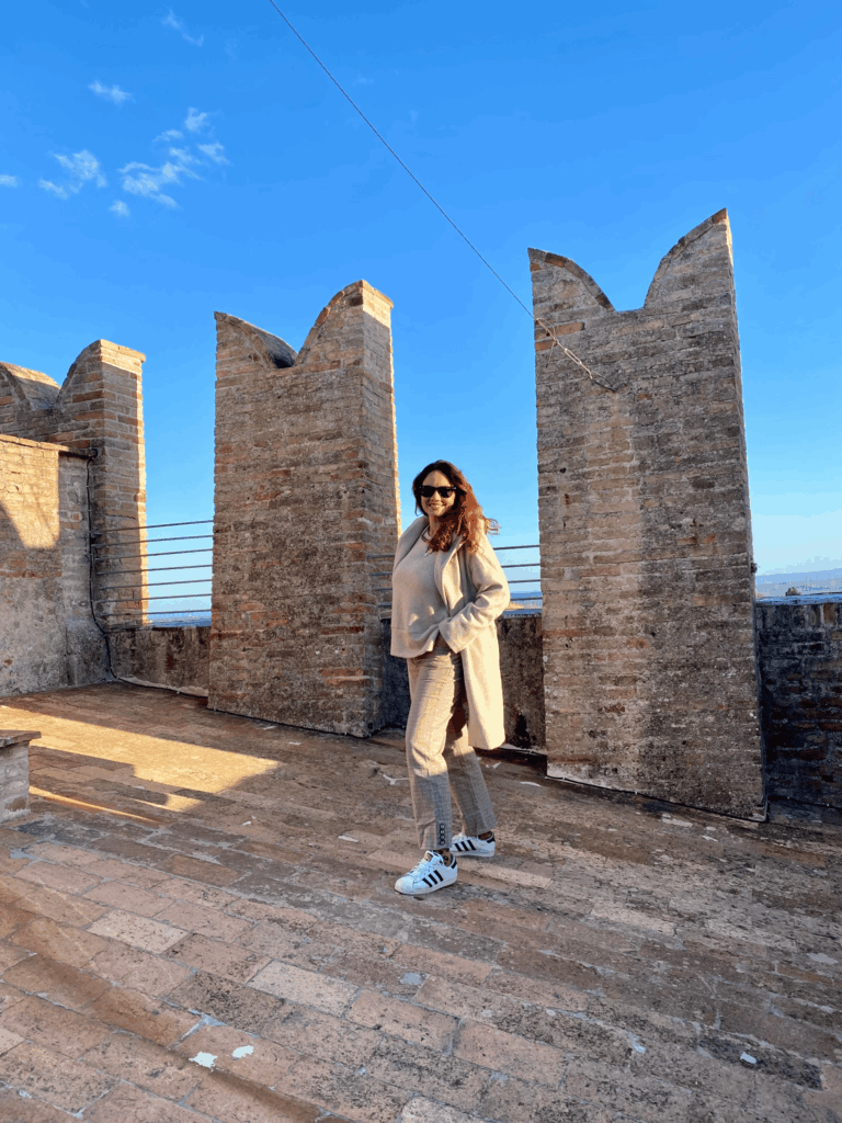 Merlatura gibelina da Torre do Relógio