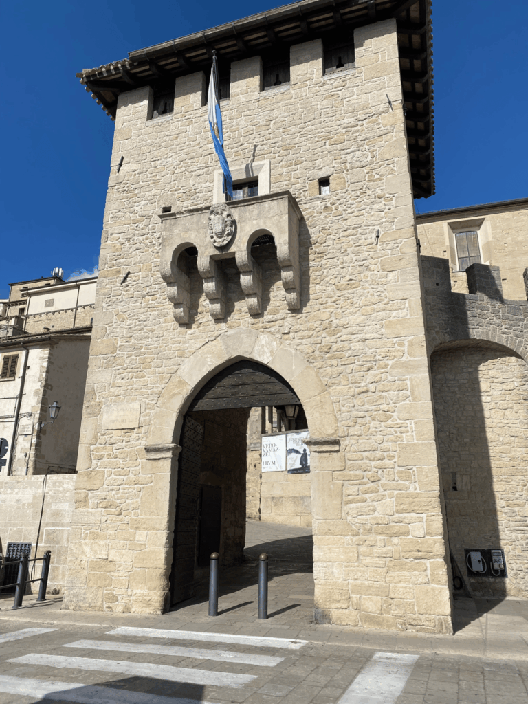 Porta São Francisco