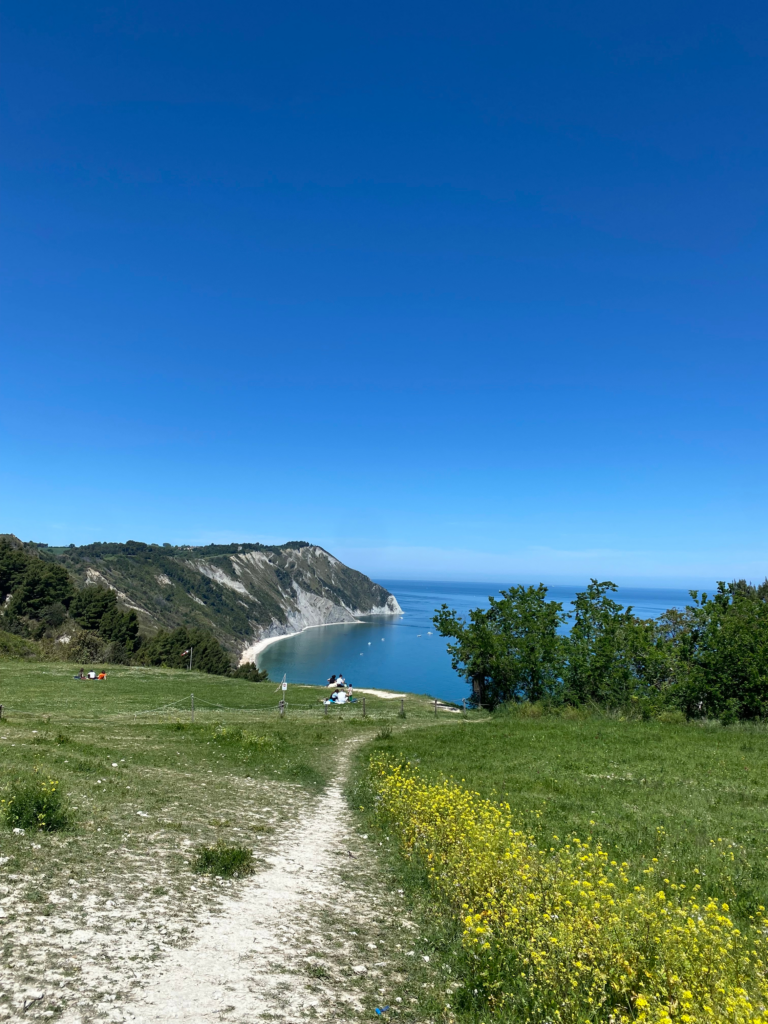 Vista panorâmica de Mezzavale