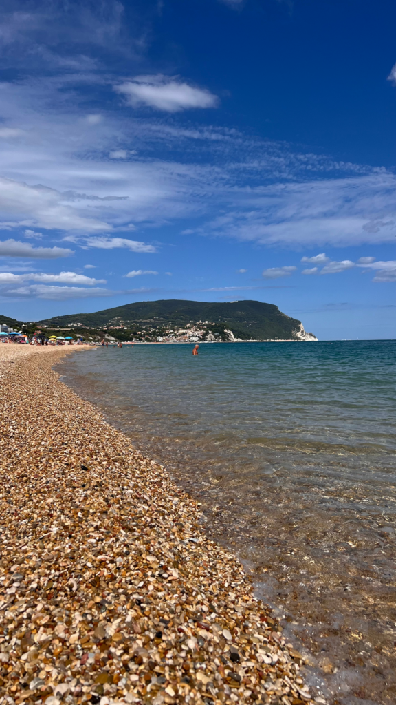 Monte Conero visto da Praia de Marcelli